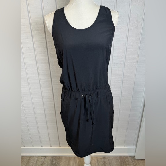 Patagonia Dresses & Skirts - Patagonia Women's Fleetwith Dress. Size Small‎ 
Black